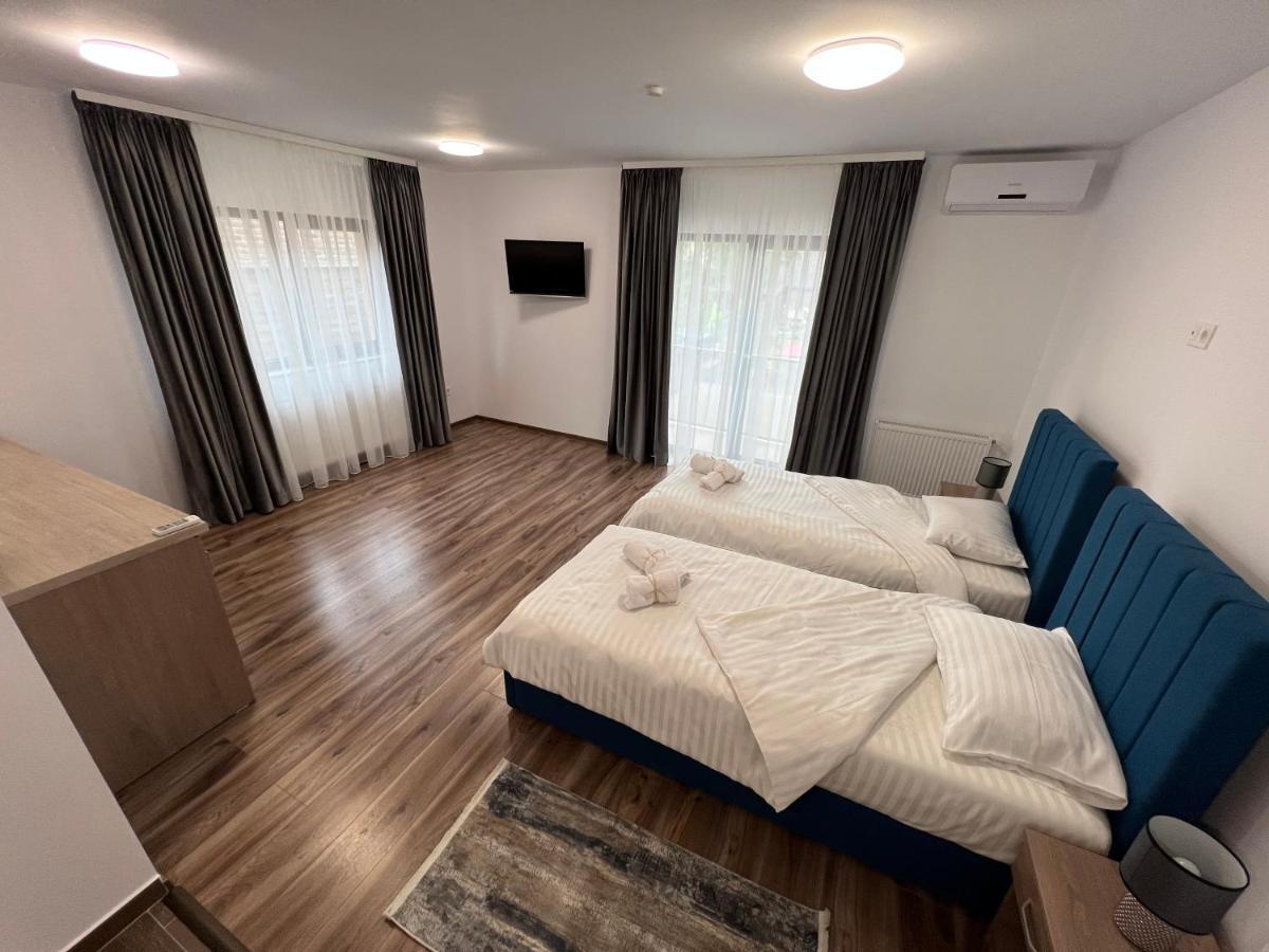 Aparthotel Plevnei4 Cluj-Napoca Exterior photo